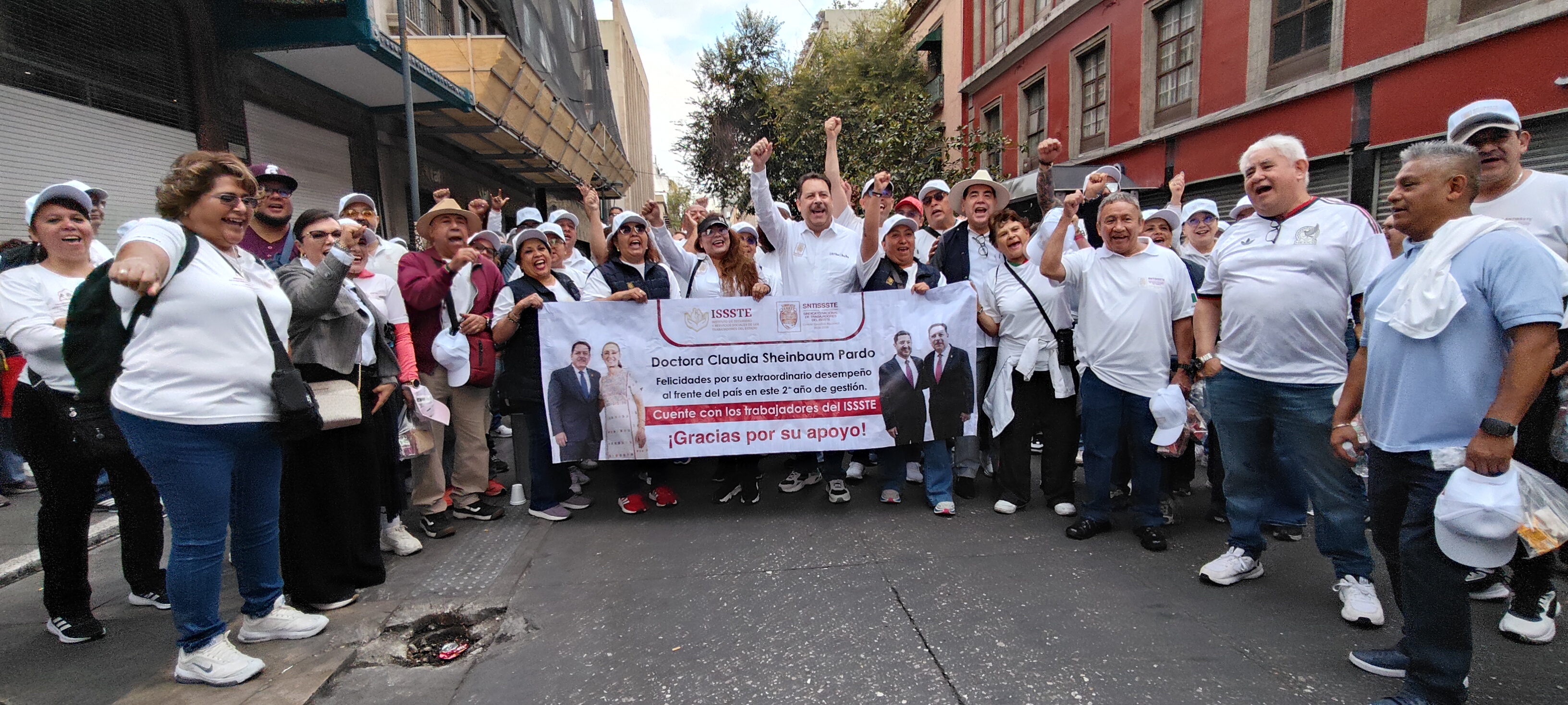 Asamblea informativa de la presidenta Claudia Sheinbaum Pardo en el Zócalo de la Ciudad de México 